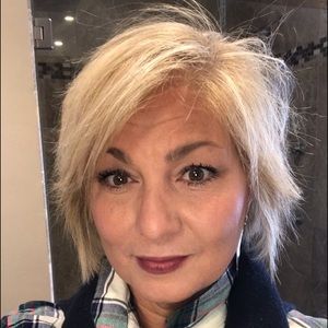 Meet your Posher, Maribeth